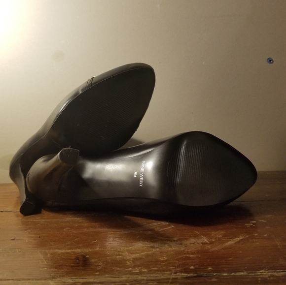 Nine West Bootie Lace Up Heels US Size 8 - Picture 3 of 3